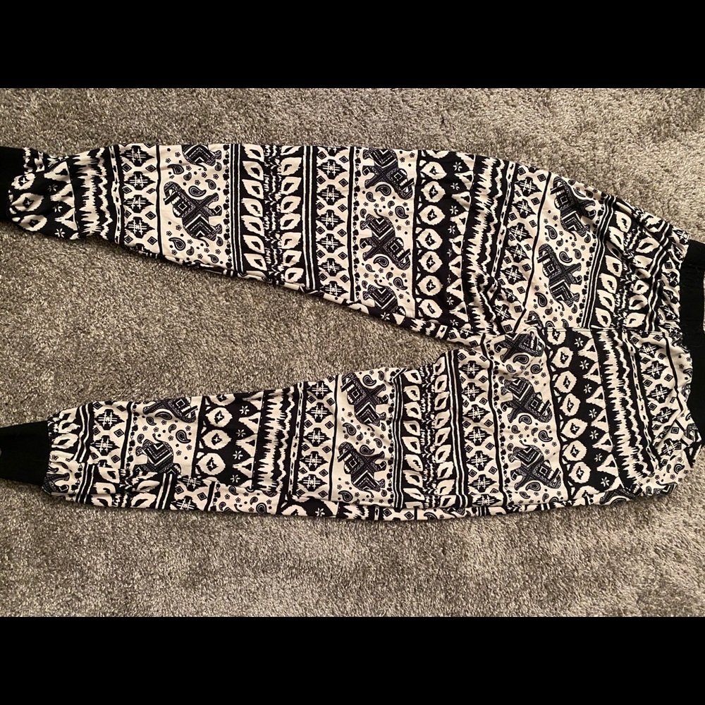 Women’s Elephant print joggers